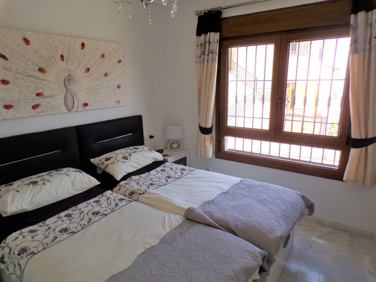 Villamartin Violetas Holiday Home Exteriör bild
